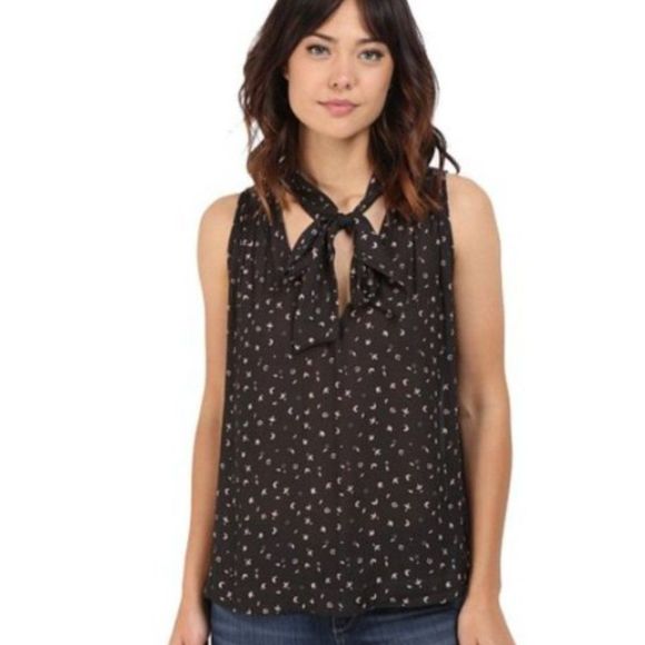 Free People Tops - Free People Top Womens Medium Sleeveless Tie Front V-Neck Whimsical Floral Black